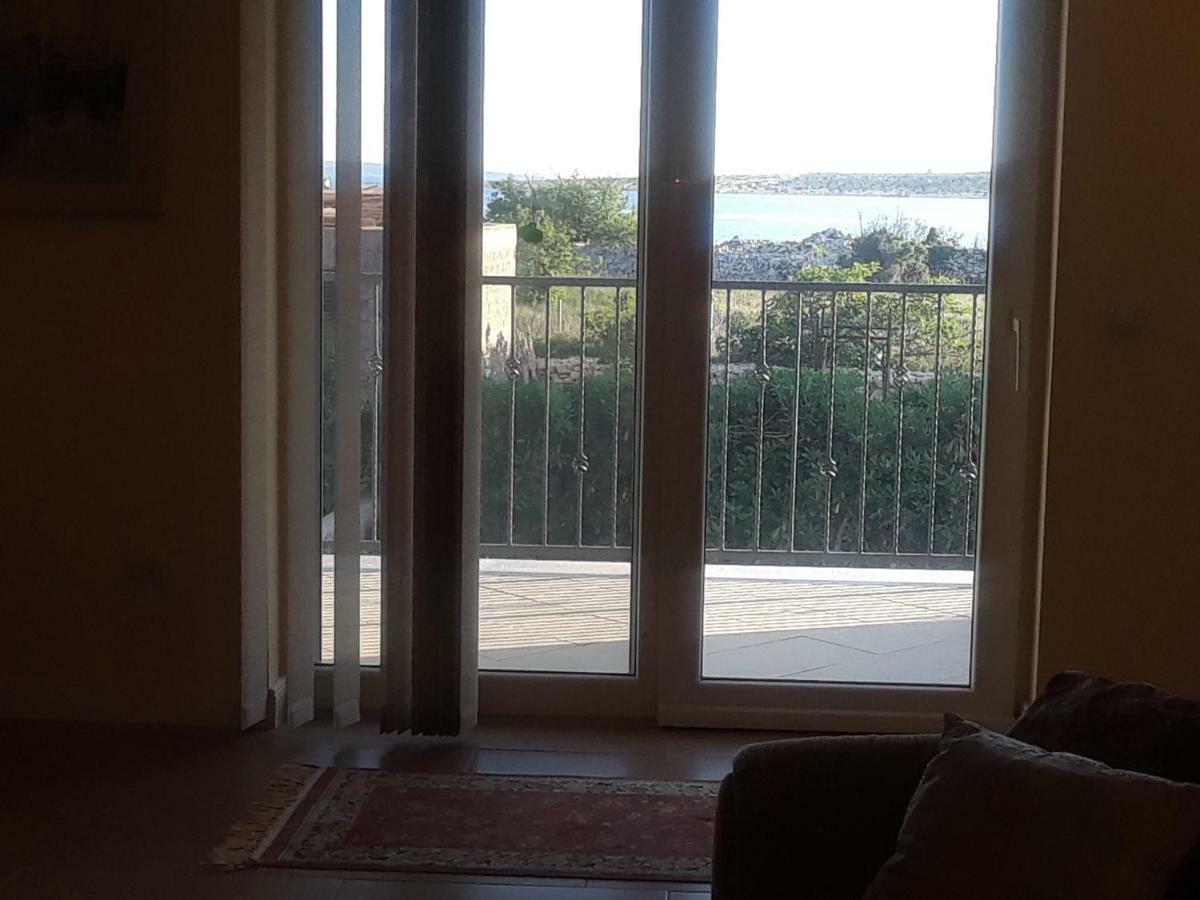 Water View Brand New Apartment, Short Stroll To Beach, Peaceful! Košljun Εξωτερικό φωτογραφία