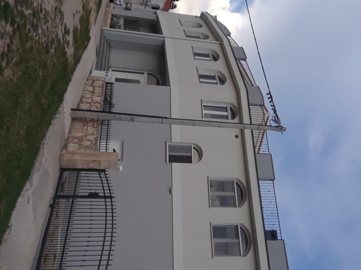 Water View Brand New Apartment, Short Stroll To Beach, Peaceful! Košljun Εξωτερικό φωτογραφία
