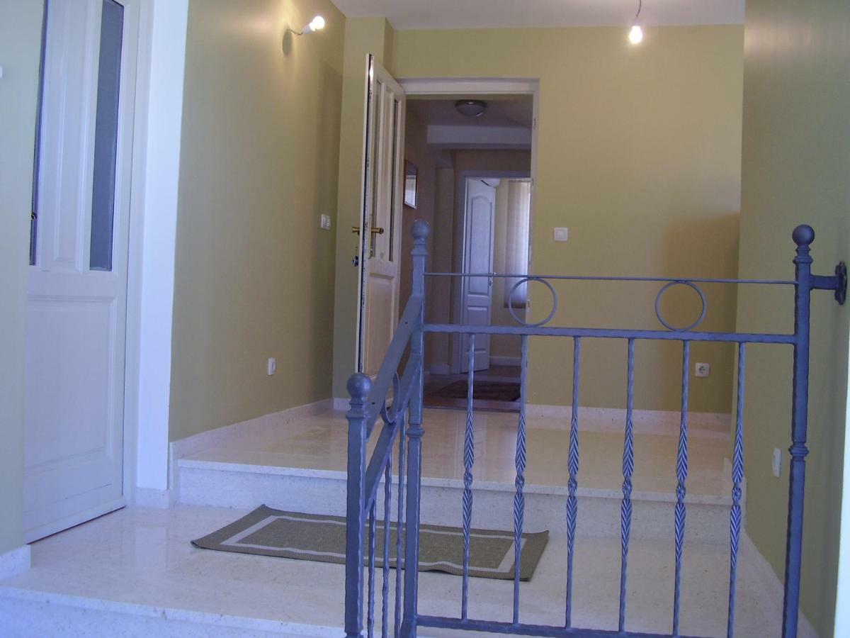 Water View Brand New Apartment, Short Stroll To Beach, Peaceful! Košljun Εξωτερικό φωτογραφία
